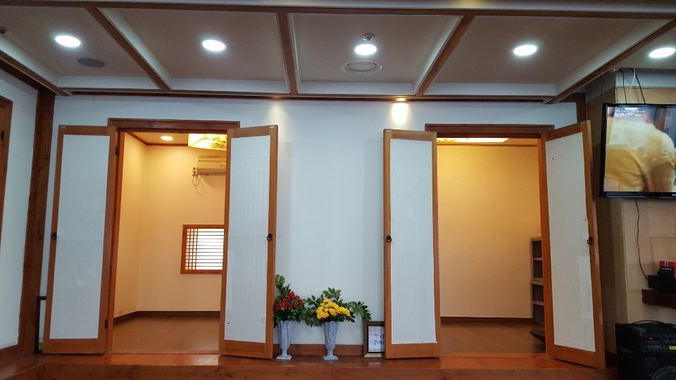 2000769928_kKrQ3ReI_91cd7159f001fe2429572772c925e52464776b99.jpg 이미지크게보기